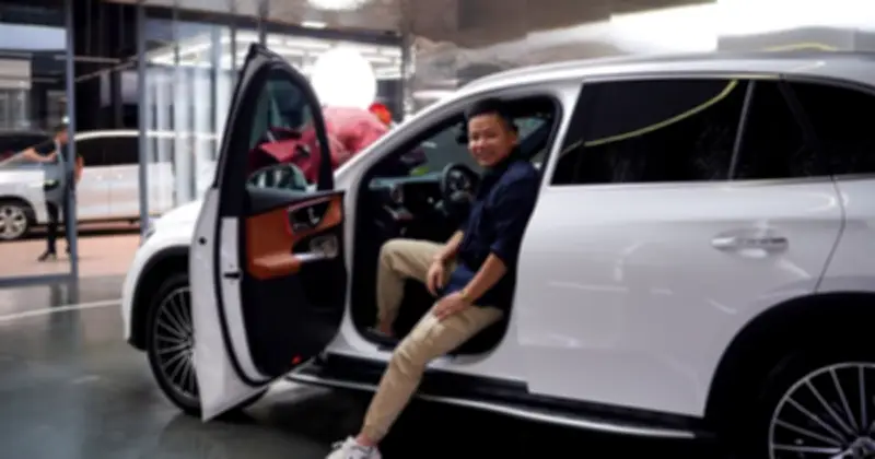 Khoa Pug Tuyên Bố Phá Sản, Lộ Hành Trình Xe Sang Tiền Tỷ Từng Sở Hữu