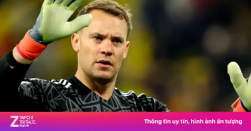 Khoảnh khắc hài hước: Thủ môn Neuer ra lệnh, cầu thủ trẻ Leipzig răm rắp làm theo