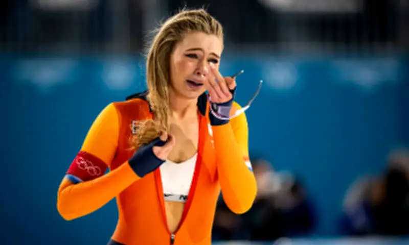 Khoảnh khắc lộ áo ngực của VĐV Hà Lan tại Olympic 2026: Cơ hội kiếm triệu USD từ Nike