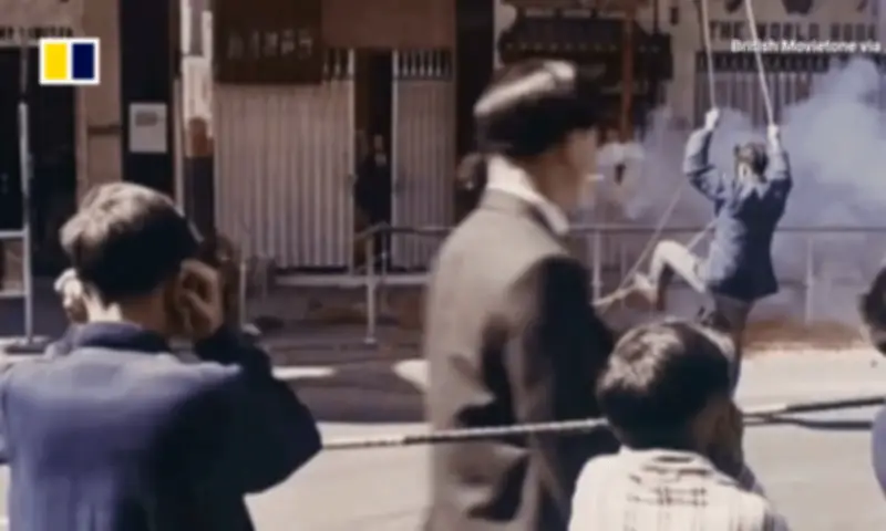 Khoảnh khắc đốt pháo hoa rực rỡ trong Tết Hồng Kông cách đây 66 năm