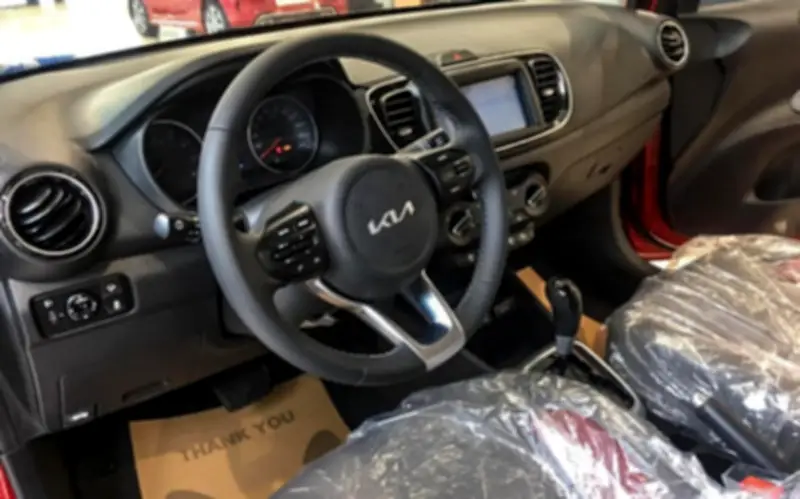 Kia Soluto Giảm Giá Sốc, Cạnh Tranh Trực Tiếp Với Hyundai Accent Và Toyota Vios