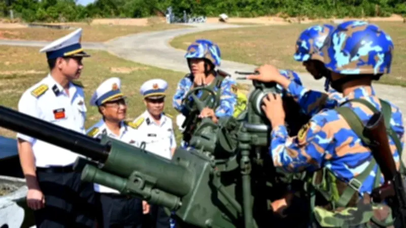 Kiểm tra sẵn sàng chiến đấu Tết Bính Ngọ 2026 tại Lữ đoàn 127 Hải quân