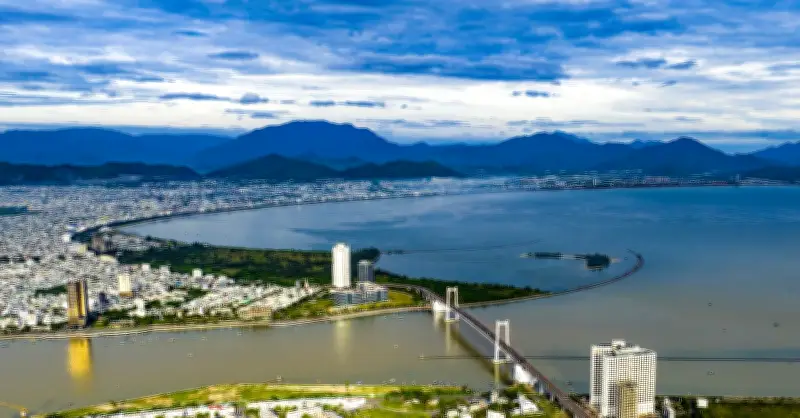 Kiến trúc tư tưởng cho kỷ nguyên phát triển mới: Định hướng và thách thức