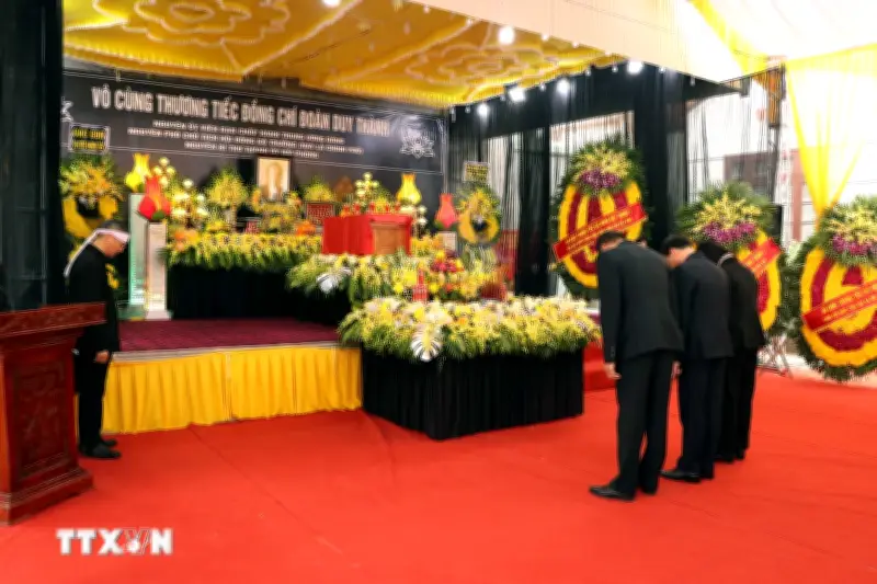 Lễ an táng nguyên Phó Chủ tịch Hội đồng Bộ trưởng Đoàn Duy Thành tại quê nhà