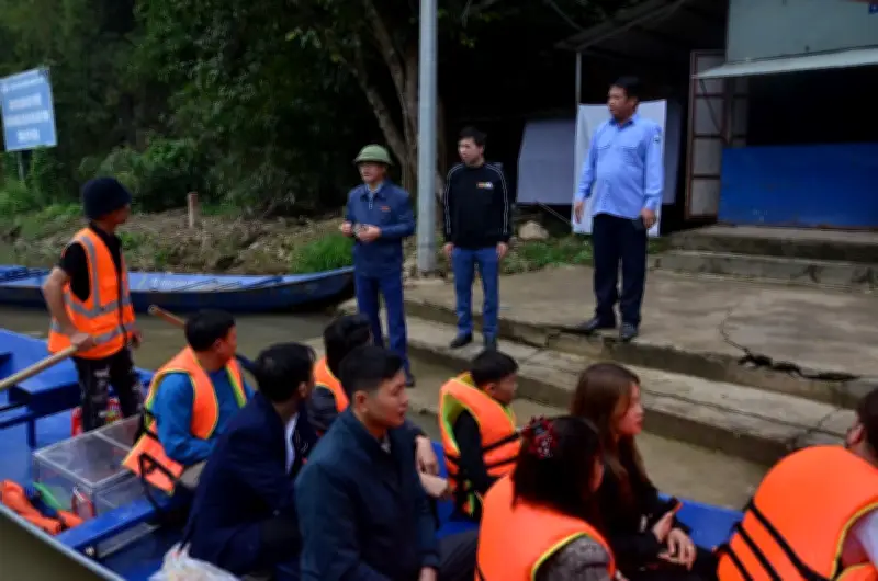 Lễ hội Chùa Hương 2026: Siết chặt quy định áo phao trên suối Yến để đảm bảo an toàn du khách