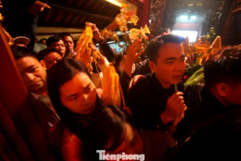 Lễ Hội Gióng Đền Sóc: Giò Hoa Tre Được Cung Tiến Và Phát Lộc An Toàn, Văn Minh