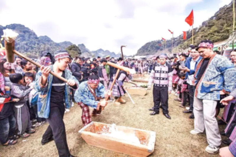 Lễ Hội Gầu Tào Pà Cò: Gìn Giữ Bản Sắc Văn Hóa Người H'Mông Giữa Núi Rừng