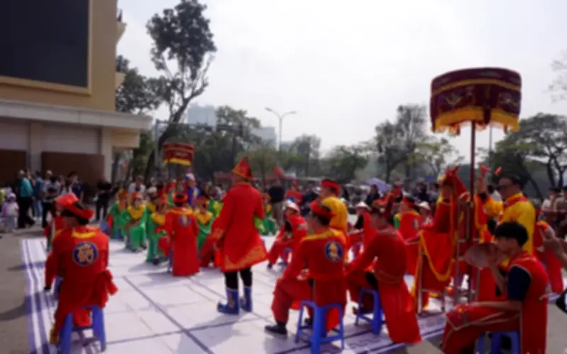 Lễ Hội Đầu Năm: Cơ Hội Và Thách Thức Trong Việc Phát Triển Du Lịch Văn Hóa Bền Vững