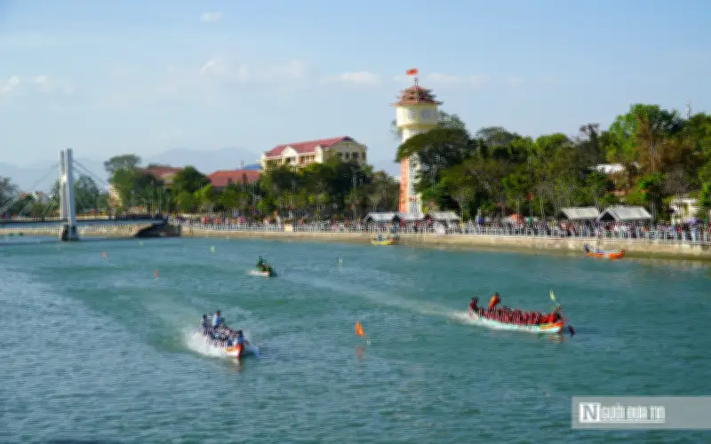 Lễ Hội Đua Thuyền Mừng Xuân 2026 Sôi Động Trên Sông Cà Ty, Lâm Đồng