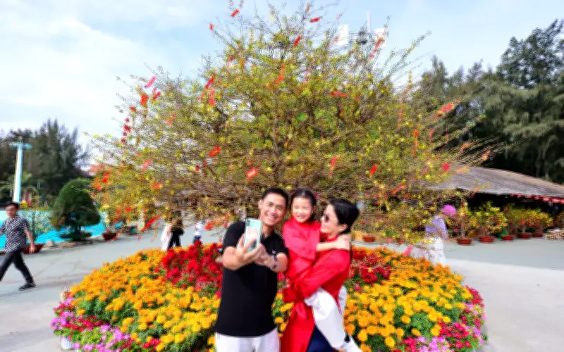 Lễ hội Xuân Cần Giờ thu hút hàng nghìn du khách, hé lộ tiềm năng đô thị sinh thái Vinhomes