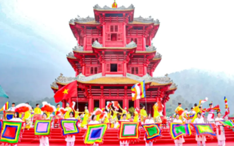 Lễ hội Xuân Tây Yên Tử và Đền Bà Chúa Kho khai hội, phát gạo vàng đầu năm