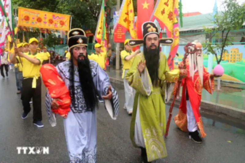 Lễ Nghinh Thần trên phố Đồng Nai: Nét văn hóa độc đáo thu hút du khách