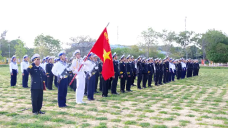 Lữ đoàn 146 Hải quân chào cờ đầu năm, khẳng định quyết tâm bảo vệ Trường Sa