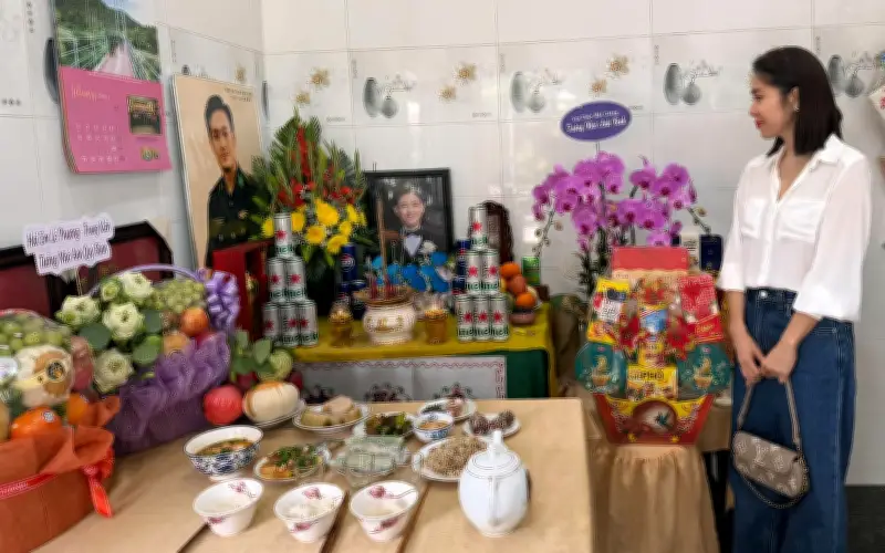 Lê Phương xúc động nhớ về cố nghệ sĩ Quý Bình trong ngày giỗ