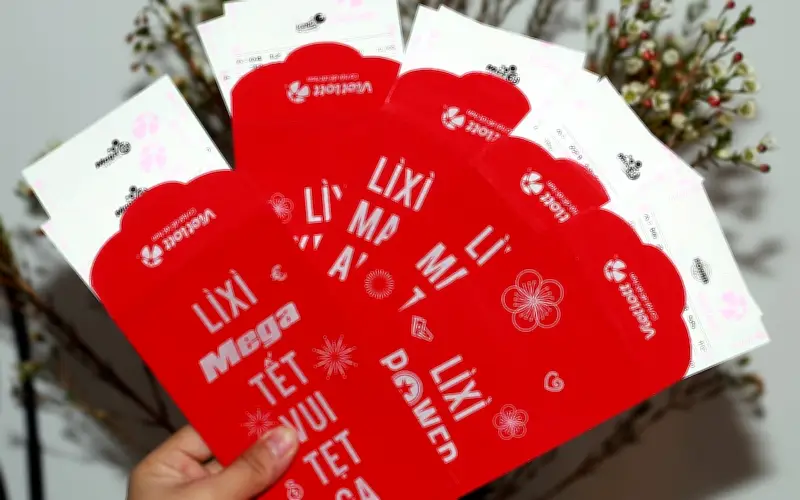 Lì Xì Tết 2026: Vé Số Vietlott Thay Tiền Mặt, Tạo Kỷ Niệm Độc Đáo