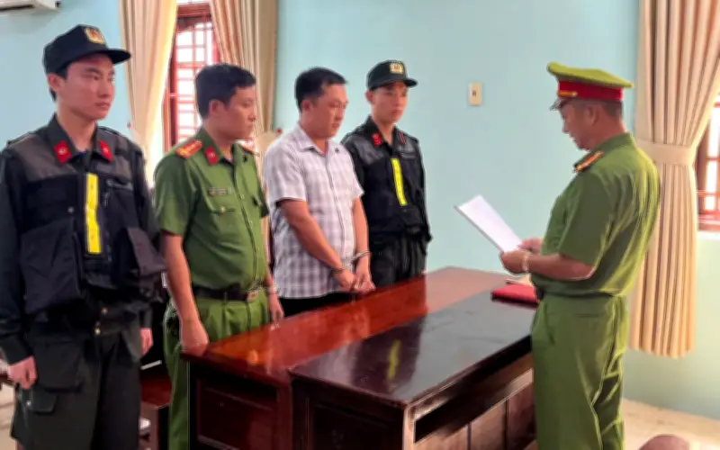 Triệt phá đường dây sản xuất máy biến áp giả quy mô lớn tại An Giang