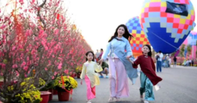 Lễ hội Xuân ven biển lớn nhất Đông Nam Bộ tại Cần Giờ thu hút Việt kiều và khách quốc tế