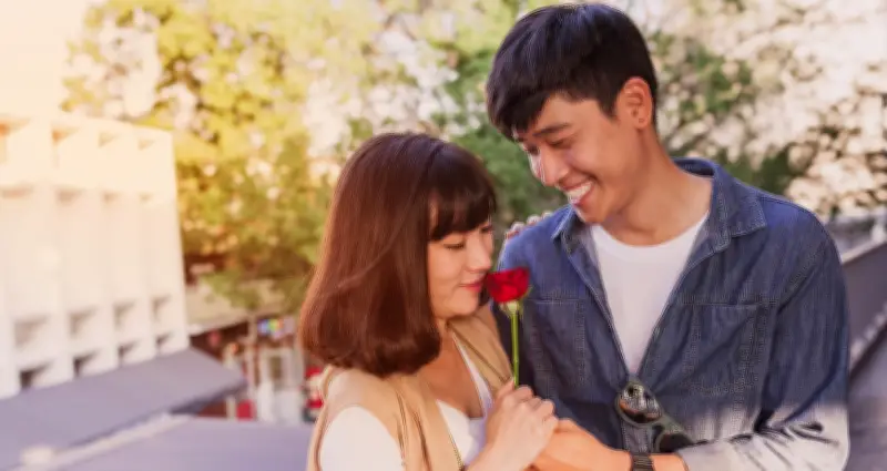 Lời Chúc Valentine Ngọt Ngào Cho Bạn Gái: Tình Yêu Bền Chặt Qua Năm Tháng