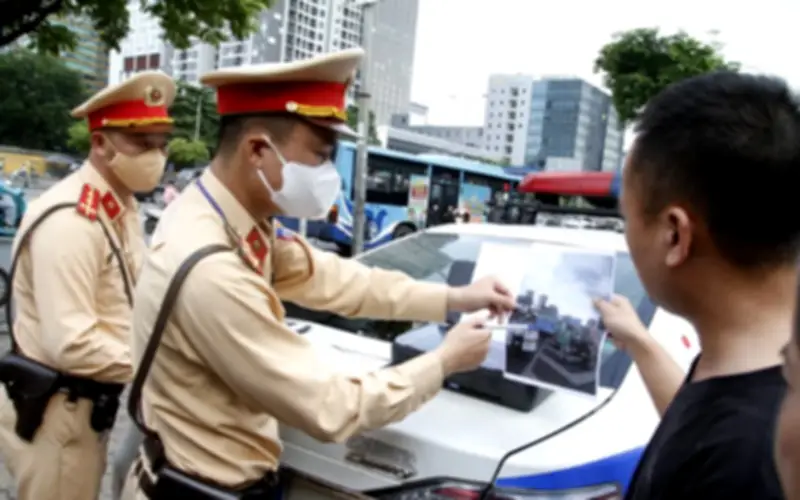 Lái xe mắc lỗi này có thể bị trừ hết điểm, thu hồi giấy phép lái xe