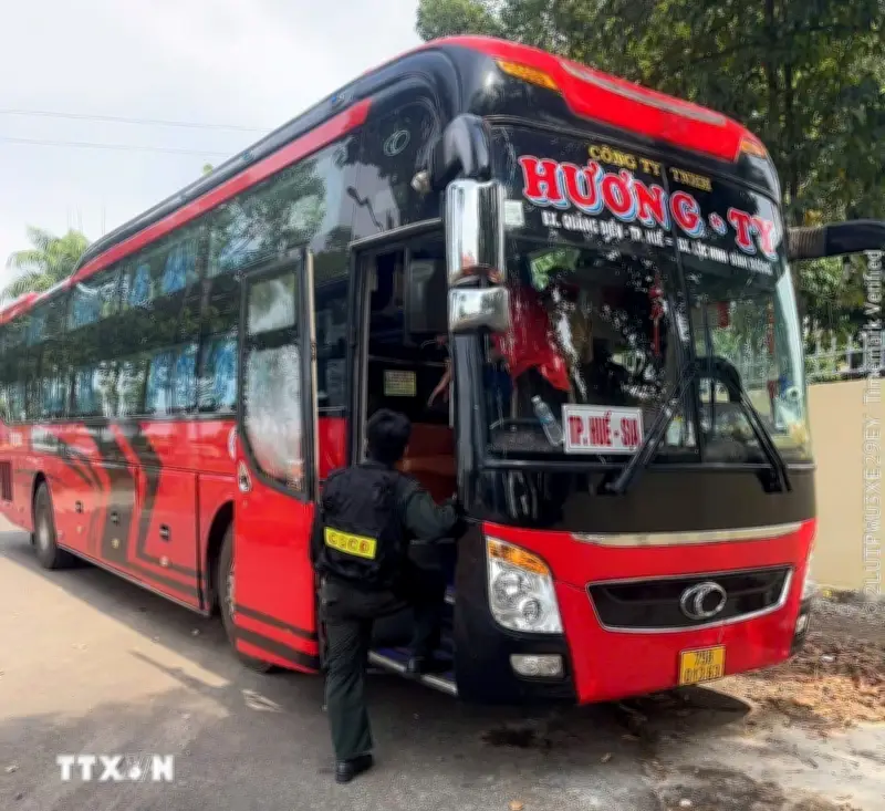 Lâm Đồng xử phạt nghiêm các xe khách chở quá số người quy định trên cao tốc