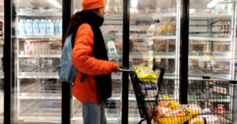 Lạm Phát Mỹ Tháng 1 Giảm Nhẹ, CPI Tăng 2.4%, Tín Hiệu Tích Cực Cho Fed