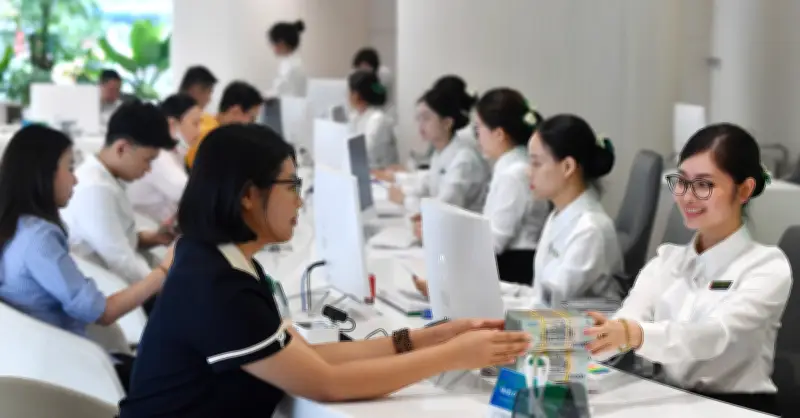 Làn Sóng Cắt Giảm Nhân Sự Ngân Hàng: 3 Ngân Hàng Giảm Hàng Nghìn Người