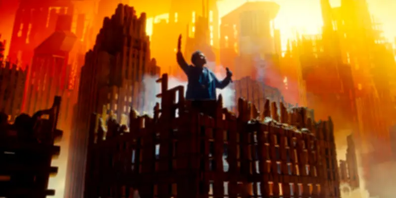 Làn Sóng Lưu Diễn Âm Nhạc: The Weeknd, Ariana Grande, ZAYN Và Harry Styles Trở Lại