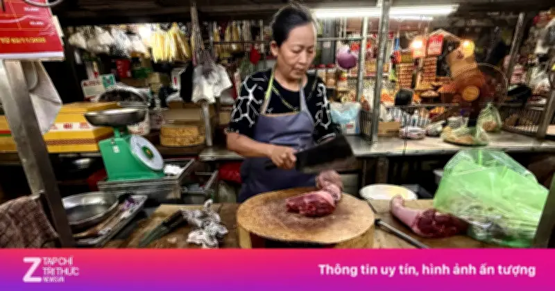 Lượng hàng về chợ đầu mối TP.HCM giảm mạnh 50% trong ngày 29 Tết Bính Ngọ