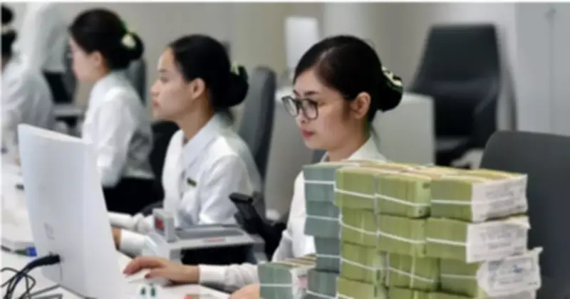 Lương Tăng Vọt Nhưng Tài Sản Vẫn Trắng Tay: Bẫy 'Lạm Phát Lối Sống' Của Giới Trẻ Đô Thị