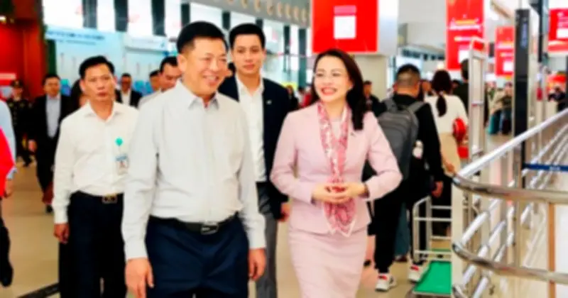 Lãnh đạo Bộ Xây dựng và Cục Hàng không thăm, chúc Tết Bamboo Airways