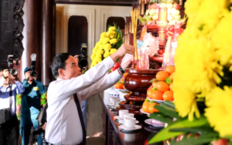 Lãnh đạo TP.HCM tổ chức họp mặt truyền thống cách mạng, tưởng nhớ Chủ tịch Hồ Chí Minh