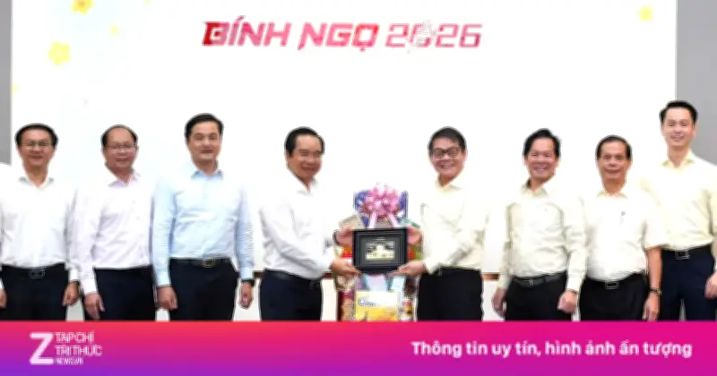 Lãnh đạo TP.HCM thăm loạt 'ông lớn' đầu Xuân, cam kết đồng hành cùng doanh nghiệp