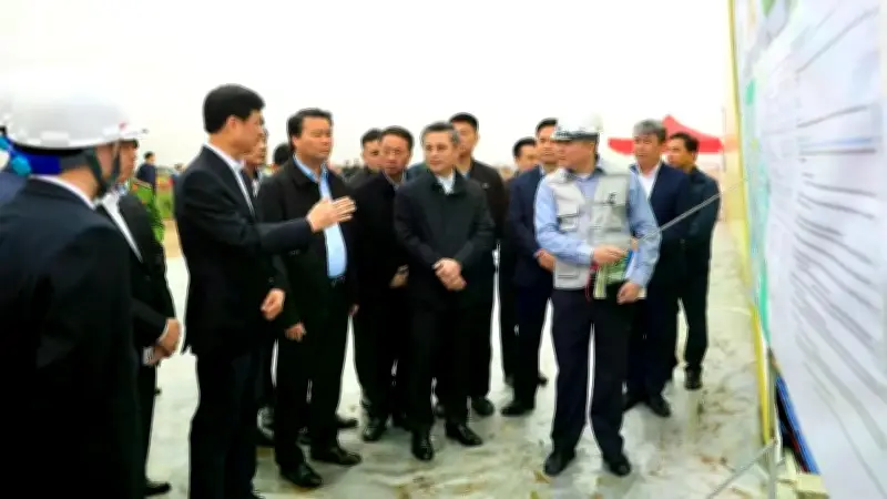 Lãnh đạo yêu cầu đẩy nhanh dự án hạ tầng chiến lược tại Thủ đô