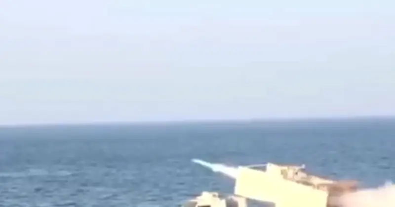 Lãnh tụ Iran đưa ra thông điệp 'cùng rắn' với Mỹ, cảnh báo nguy cơ