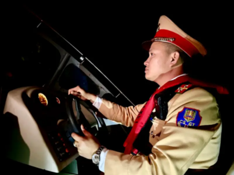 Lào Cai quyết liệt đấu tranh với nạn đánh bắt cá trái phép bằng thuốc nổ, kích điện