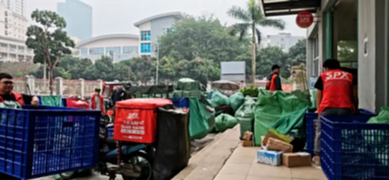 Logistics quá tải cục bộ, hàng nghìn kiện hàng ùn ứ trước Tết