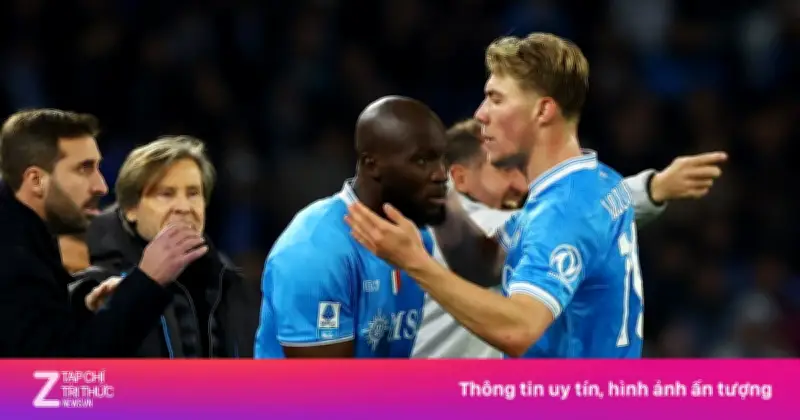 Lukaku đá hỏng penalty, Napoli thất bại cay đắng trước Como ở Coppa Italy