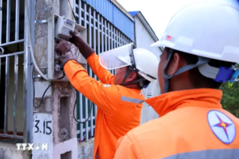 Đảm bảo cung ứng điện thời gian cao điểm và giai đoạn đến năm 2030