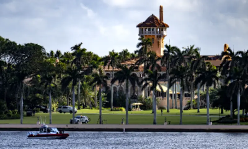 Mỹ công bố danh tính tay súng bị bắn chết khi xâm nhập dinh thự ông Trump