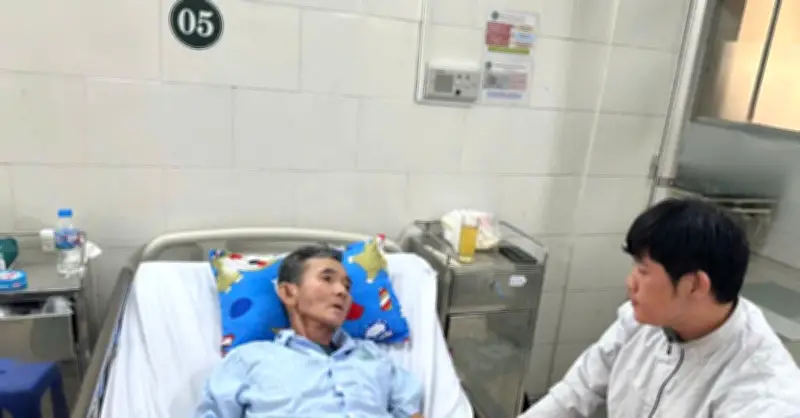 Mẹ mất chí, trạm cấm chàng trai cần 50 triệu đồng cứu cha đang nguy kịch