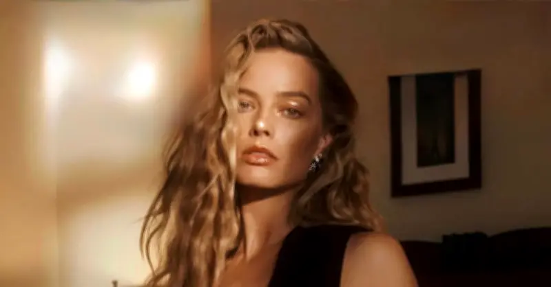 Mỹ Nhân Đóng Cảnh Nóng Tạo Bão Trong Phim 18+: Đời Gió Hú