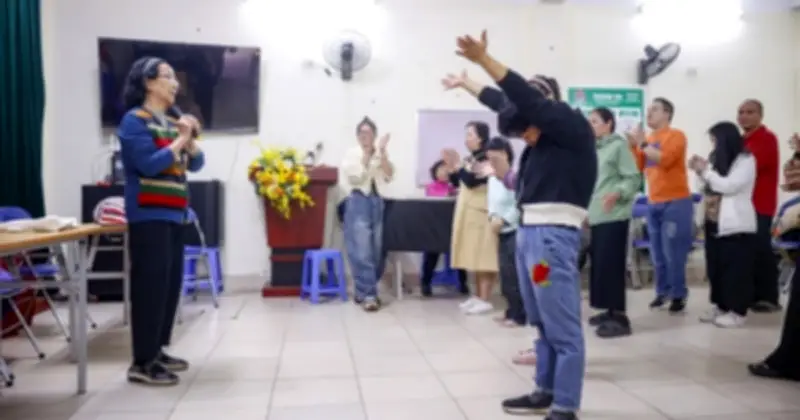 Mẹ Phúc: Hơn 30 năm dùng nghệ thuật chắp cánh cho trẻ khuyết tật Hà Nội