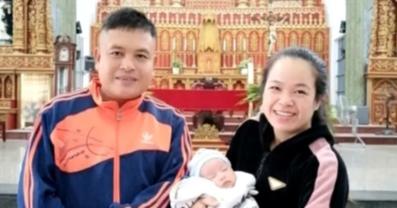 Mùa xuân đặc biệt của cặp vợ chồng trẻ gần một thập kỷ xa Tết quê nhà