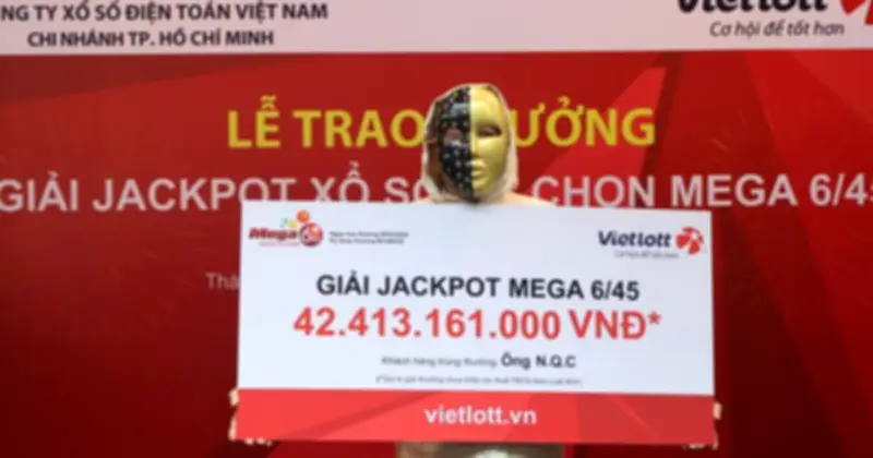 Người đàn ông TP.HCM trúng Vietlott hơn 42 tỷ đồng, nhận về 38 tỷ sau thuế