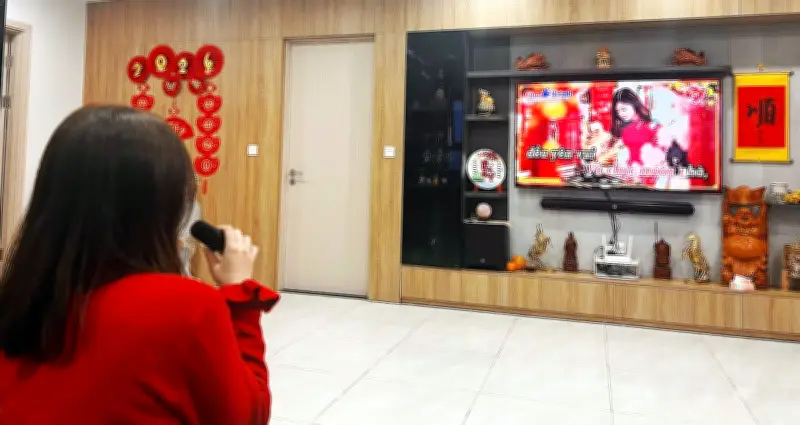 Tết Mậu Hạt: Từ vui chơi đến mức đột quỵ vì gánh mẹ xuyên trưa