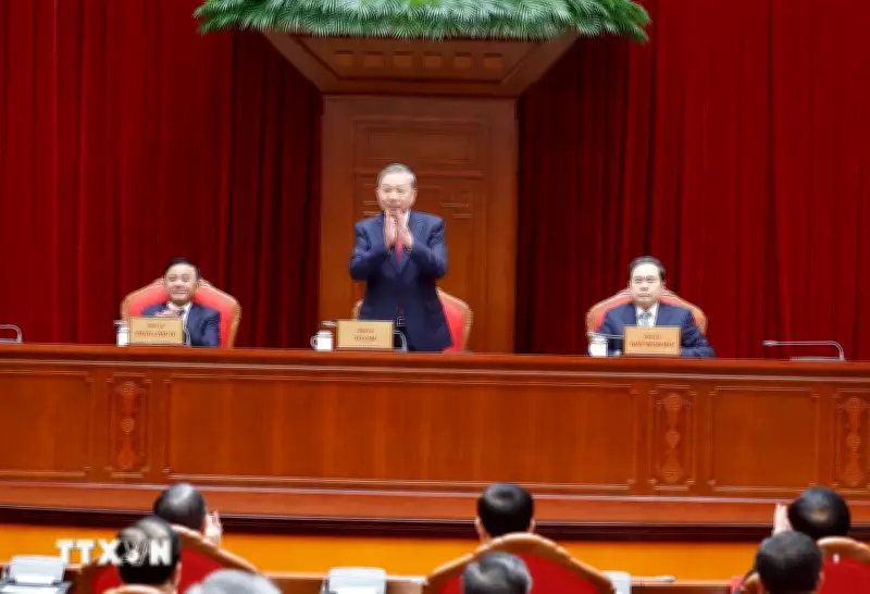 Gặp mặt thành viên tiểu ban chuẩn bị Đại hội XIV của Đảng và Ban chỉ đạo tổng kết 40 năm đổi mới