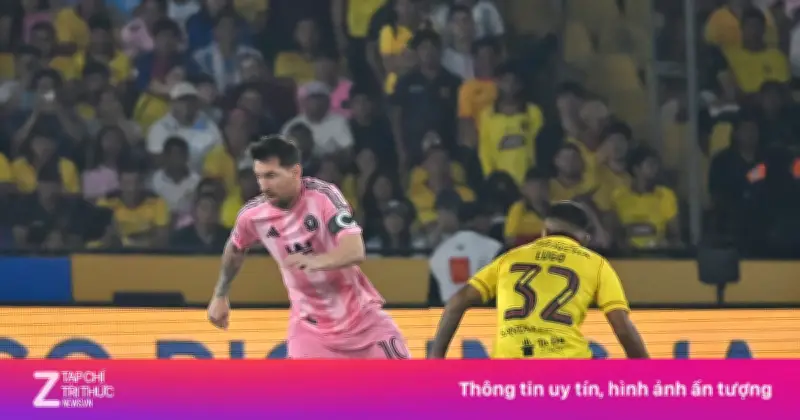 Messi Tỏa Sáng, Ghi Bàn Vào Lưới Barcelona SC Trong Trận Hòa 2-2