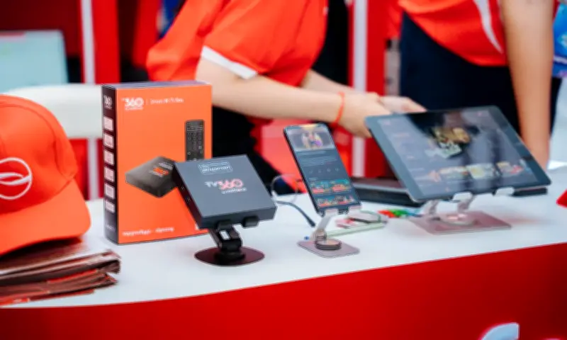 Metfone Campuchia chuyển mình từ nhà mạng thành tập đoàn công nghệ toàn diện