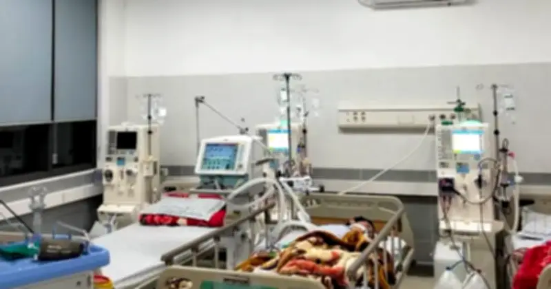 Ngộ độc methanol từ rượu tự nấu: Bệnh nhân suy hô hấp phải lọc máu cấp cứu