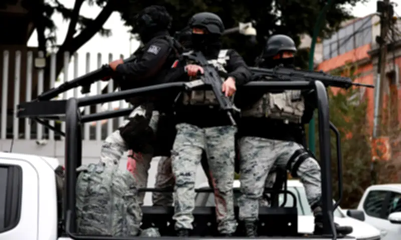 Mexico chìm trong vòng xoáy bạo lực sau cái chết của trùm ma túy El Mencho